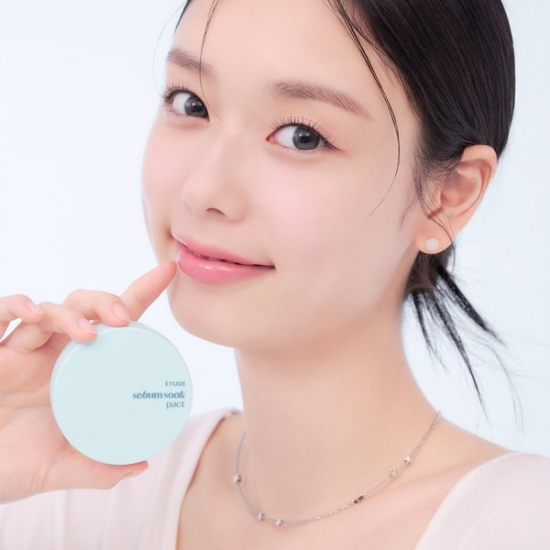피지쏙 팩트 /피지만 쏙 잡아 화사한 피부 연출 /기름종이 팩트