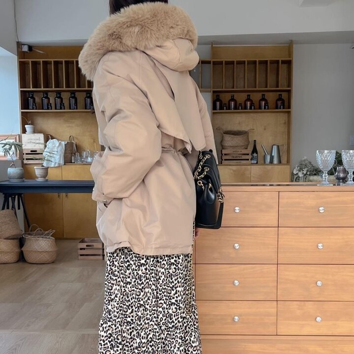 [옷자락] 여자 퍼트리밍 털후드 스트링 포켓 하프 패딩 점퍼