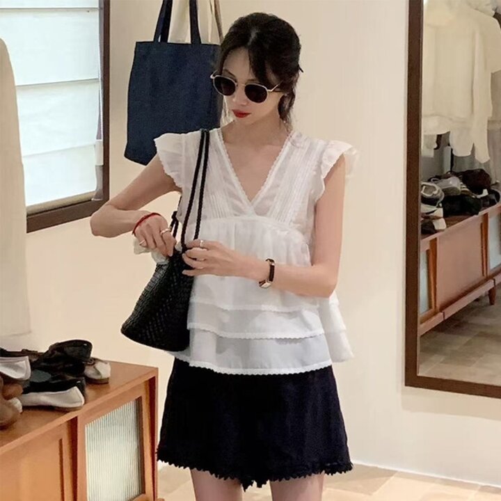 케피 레이스 프릴소매 블라우스