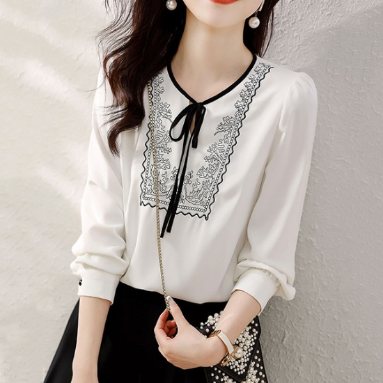 머딘스 블라우스