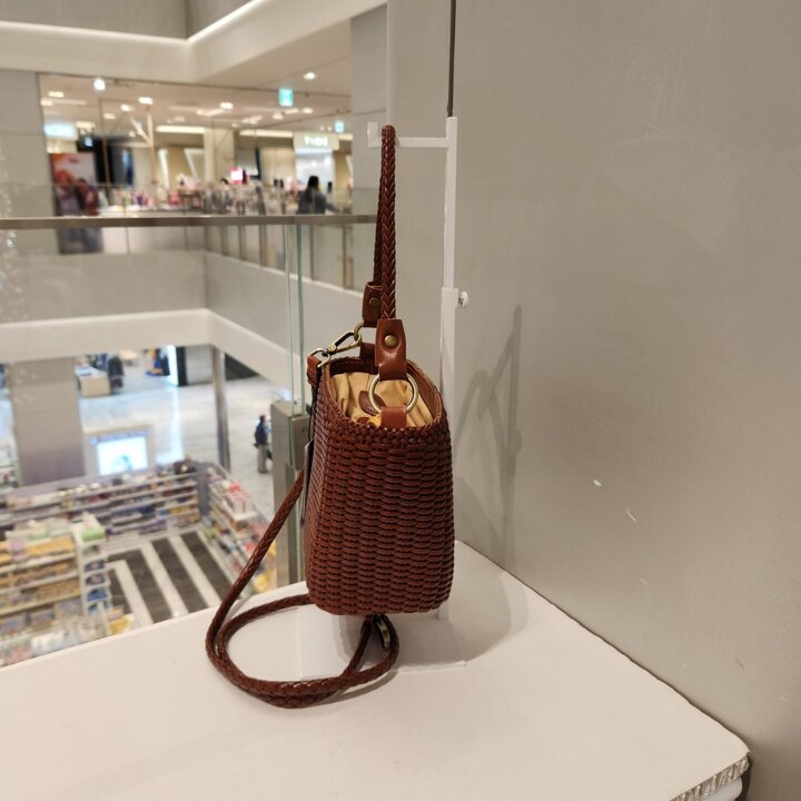 (신세계김해점)라탄스타일위빙토트백85SQ4WAB