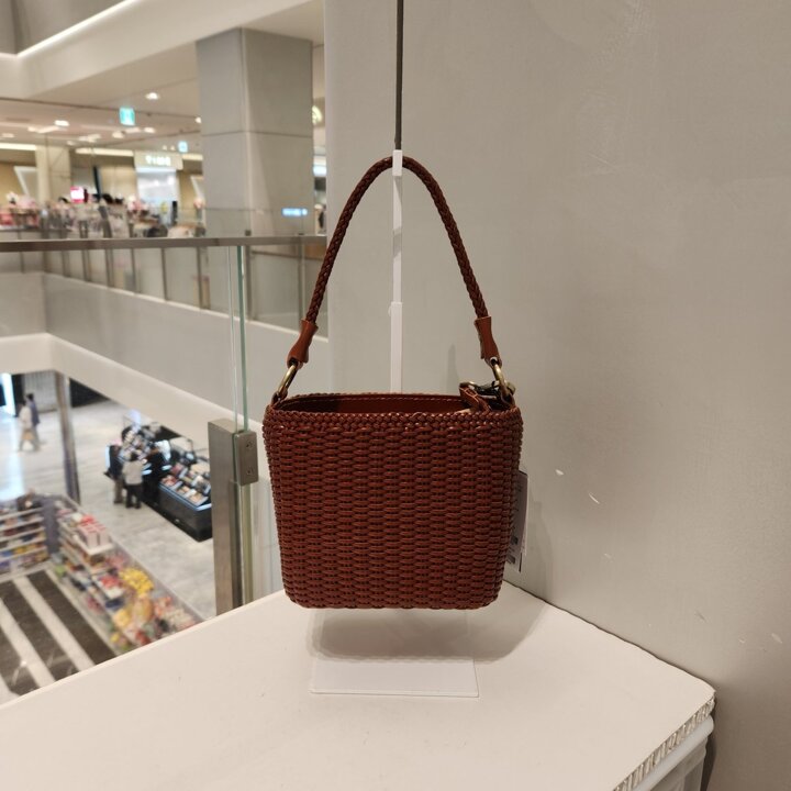 (신세계김해점)라탄스타일위빙토트백85SQ4WAB