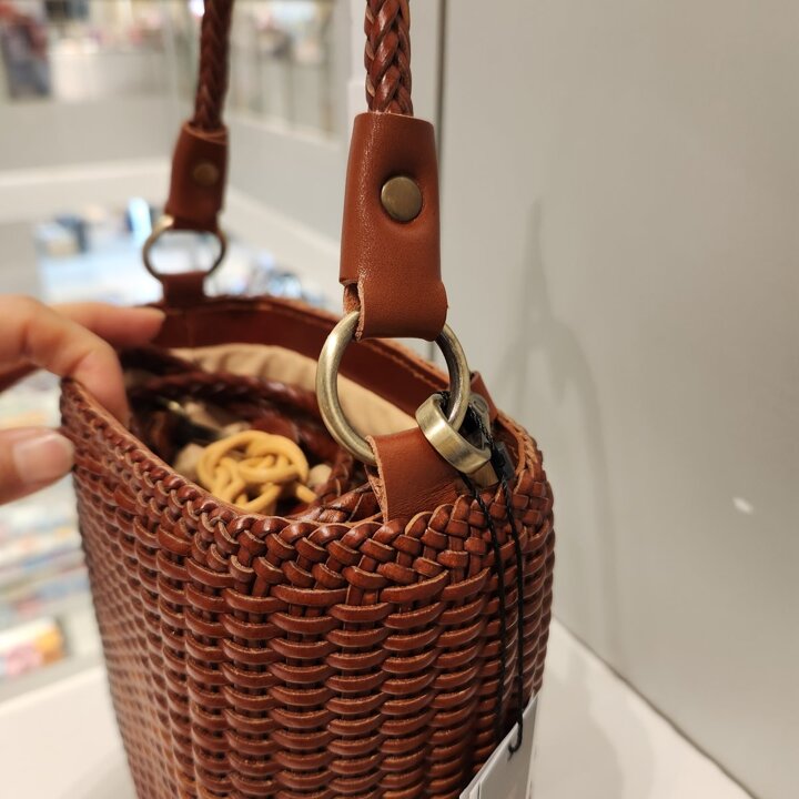 (신세계김해점)라탄스타일위빙토트백85SQ4WAB