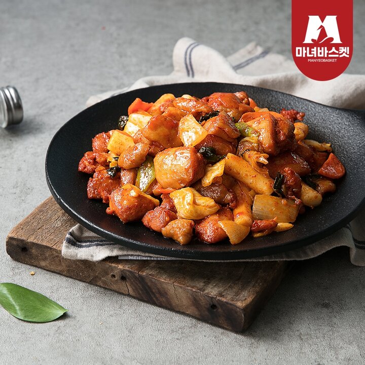 [마녀바스켓] 춘천 양념 닭갈비 700g x4팩
