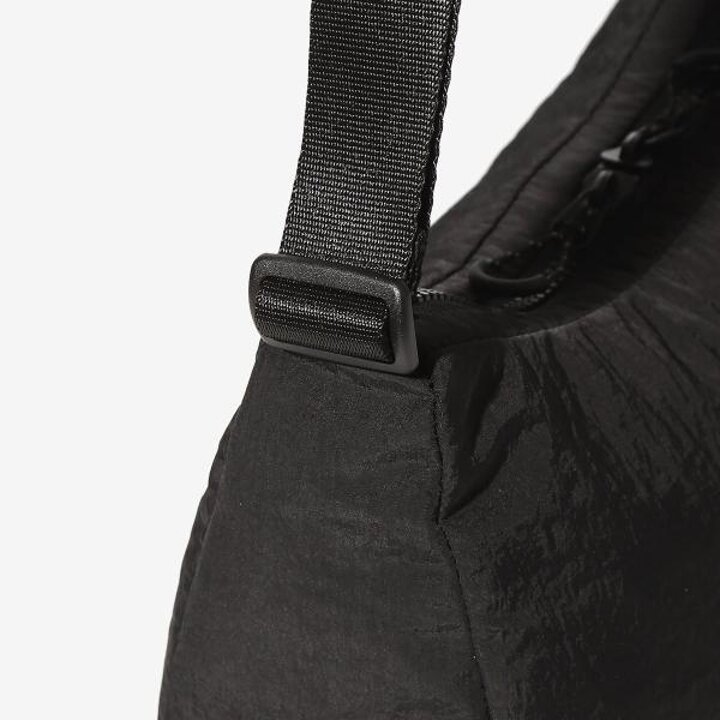 (광주신세계)[FILA] 경량 호보 크로스백 (FS3BCG3333X BLK)