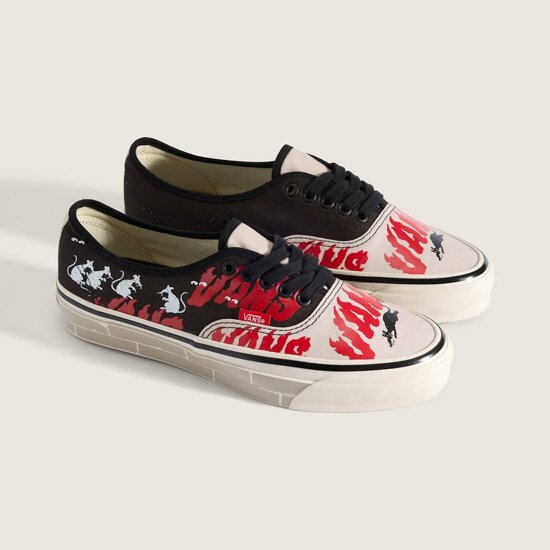 (신세계타임스퀘어점패션관)[반스 아티스트 컬렉션] VANS x Soon Easy 반스 프리미엄 어센틱 44 / 화이트 / VN000EAKG2M