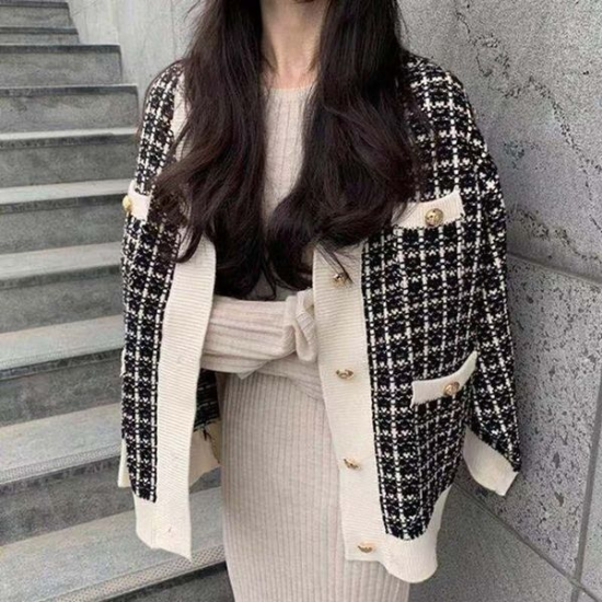 트위드 엘레강스 골드버튼 크롭 가디건