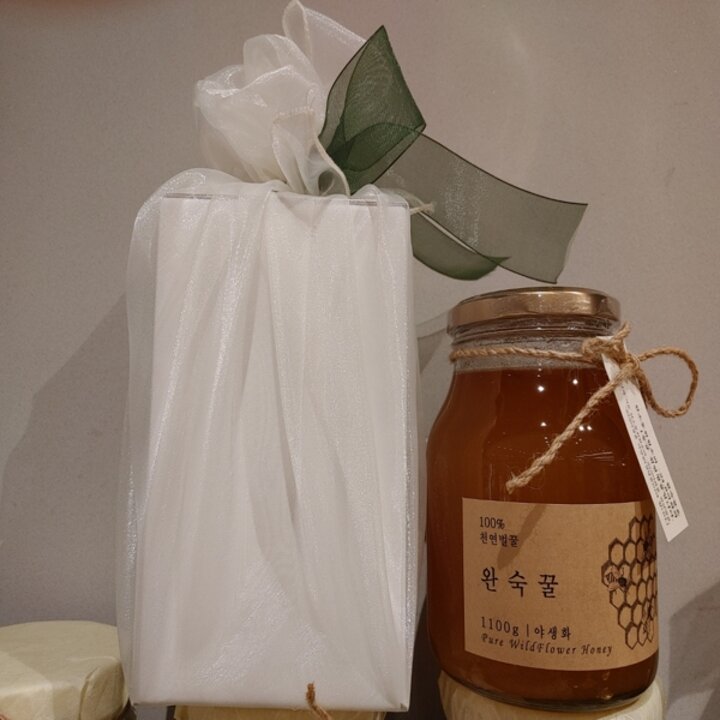 (신세계마산점)[양구민들레] 토종 완숙꿀 밤꿀/감로 1.1kg  완숙벌꿀 100퍼센트