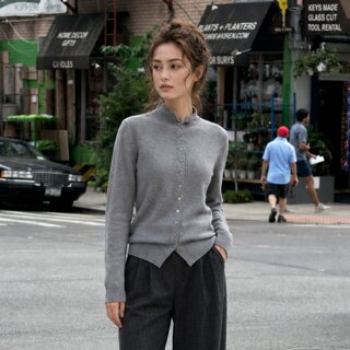 [페이지플린] (정상가48,000)비스코스 하이넥 버튼 포인트 가디건_P6CCA008C