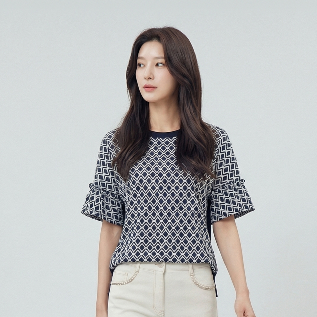 [PAT] 프린트패치 티블라우스_1I45304