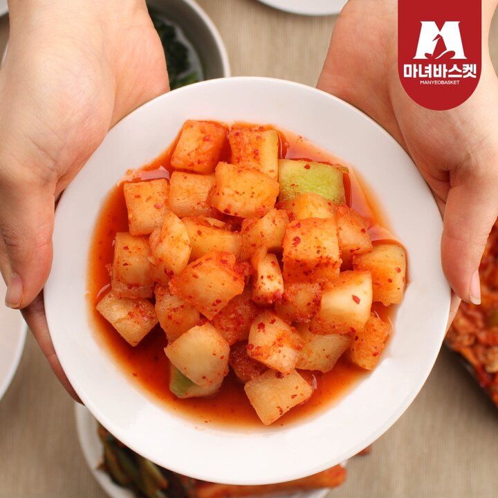 [마녀바스켓] 국내산 농산물 100프로 깍두기 2kg