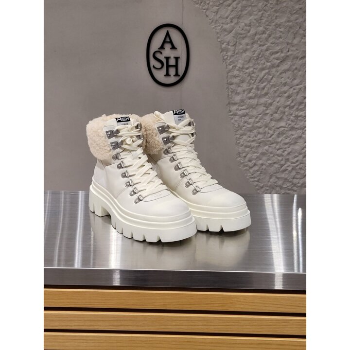 (신세계강남점)[공식수입원] ASH(아쉬) PATAGONIE FUR 파타고니 퍼 워커(AD4D01135/WH)