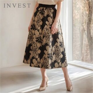 [인베스트] 빅 플라워 자수 볼륨 스커트_IN6F1SK8101