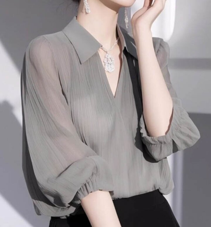 벨든 V넥 심플 봄 블라우스