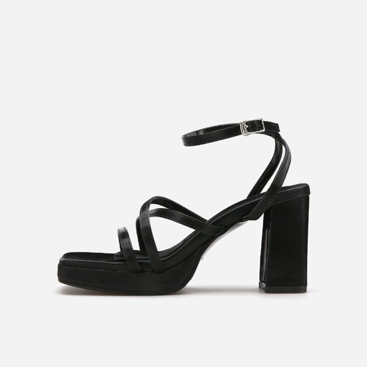 [아이들 미연 착용] 와이드 스퀘어 토 앵클 스트랩 샌들 412224014 (8.5cm/2colors)