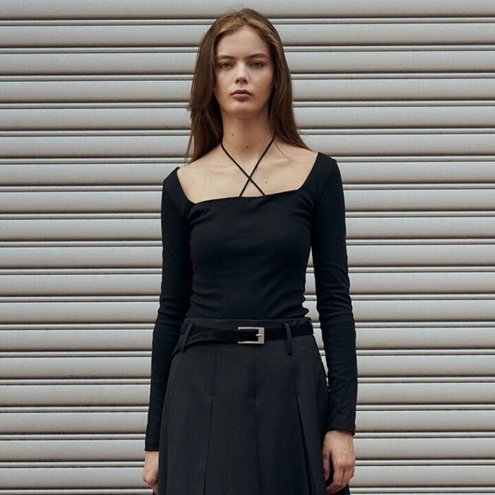르네제이 / Square Neck Long T-Shirts