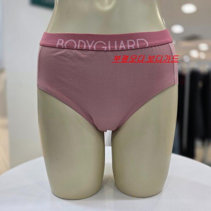 보디가드  아웃밴드로 제작되어 스타일리쉬함과 복부를 잡아주는 팬티BGBGWPB809-BP
