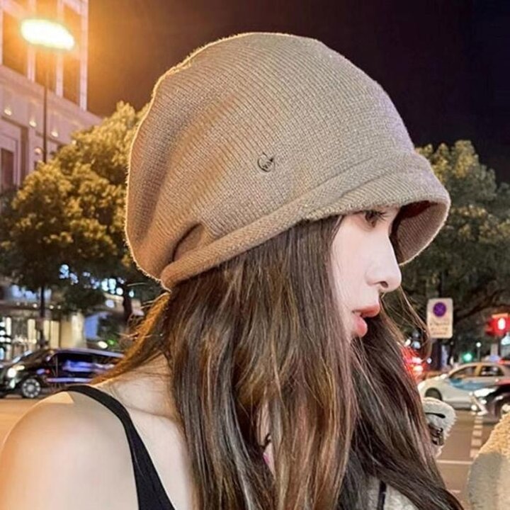 여성짧은스타일챙데일리패션부드러운니트비니