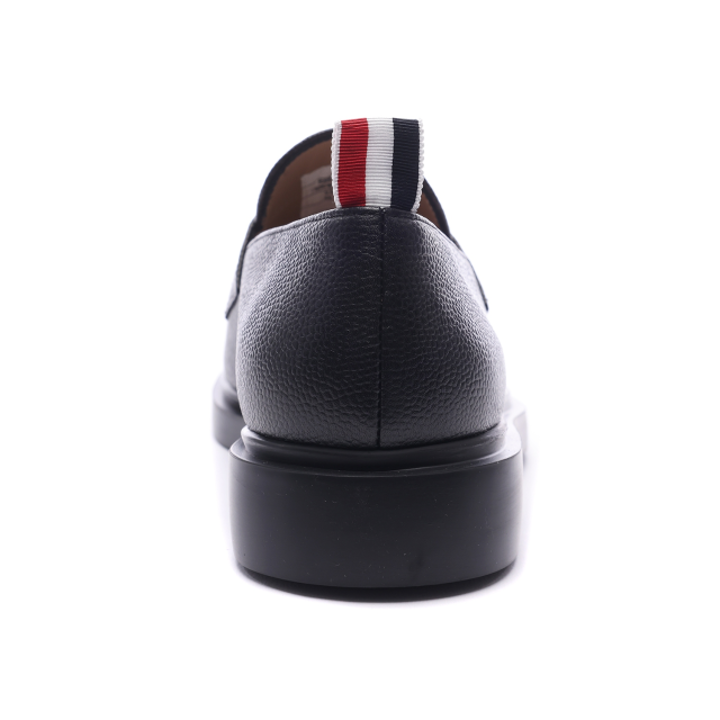 [톰브라운] 24SS 남성 페블 그레인 페니 로퍼 (MFD054G 00198 001 24S)