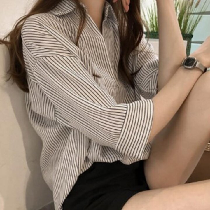 [옷자락] 여성 클래식 스트라이프 루즈 셔츠 노버튼 남방