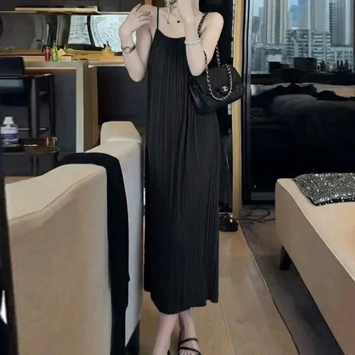 여성플리츠루즈핏민소매끈나시롱원피스