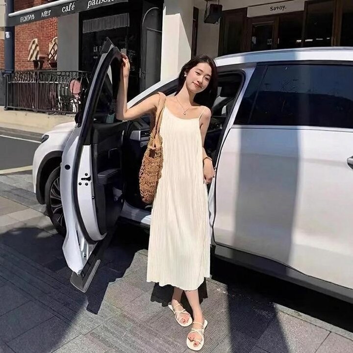 여성플리츠루즈핏민소매끈나시롱원피스