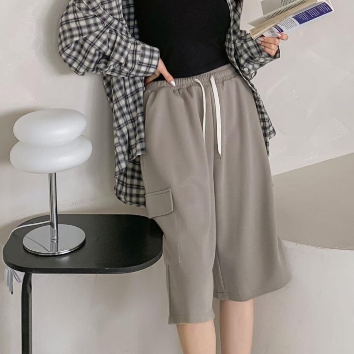 [옷자락] 여자 와이드핏 카고버뮤다 밴딩 여름 무채색 반바지