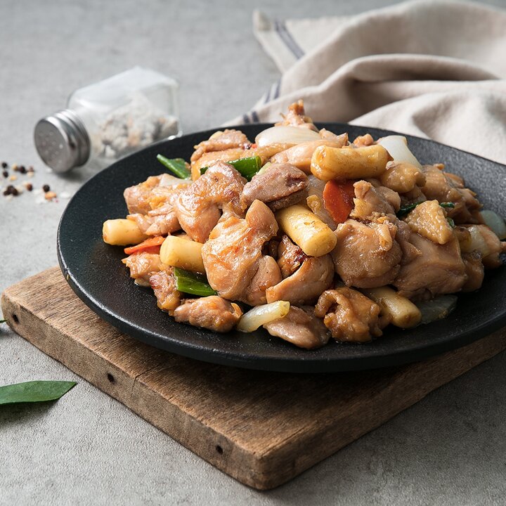 춘천명물 매운 양념닭갈비 700g x2팩+간장 양념 닭갈비 700g x2팩*
