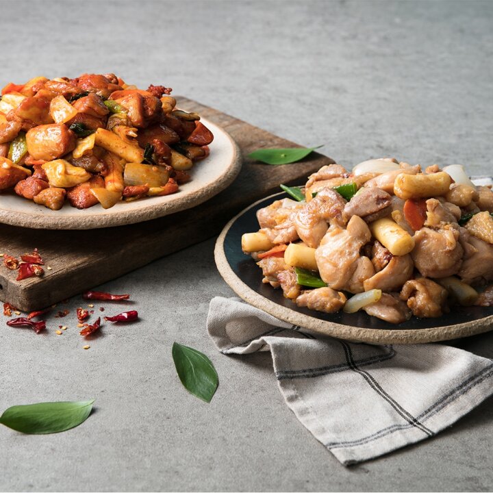 춘천명물 매운 양념닭갈비 700g x2팩+간장 양념 닭갈비 700g x2팩*