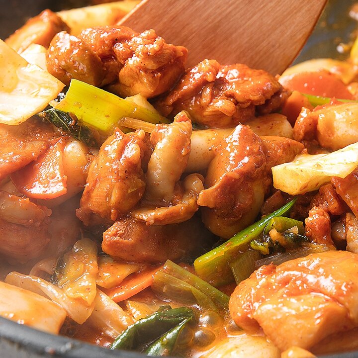 [마녀바스켓] 춘천 명물 매운 양념닭갈비 700g x 4팩*