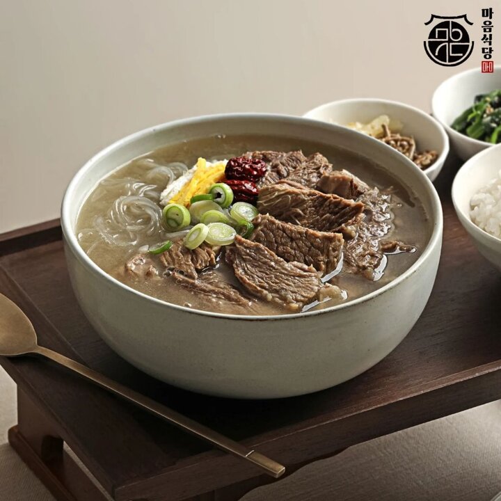 [마음식당] 국내산 뼈없는 소갈비탕 600g x 8팩, 실온보관 순살갈비탕
