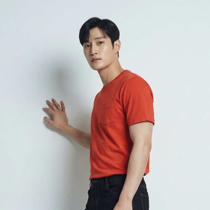[PAT] 실켓 라운드 티셔츠_1I35301