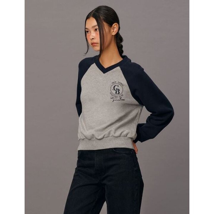 (대전신세계)[CC collect] CC club. 컬러블록 브이넥  스웻셔츠 C244PSM702