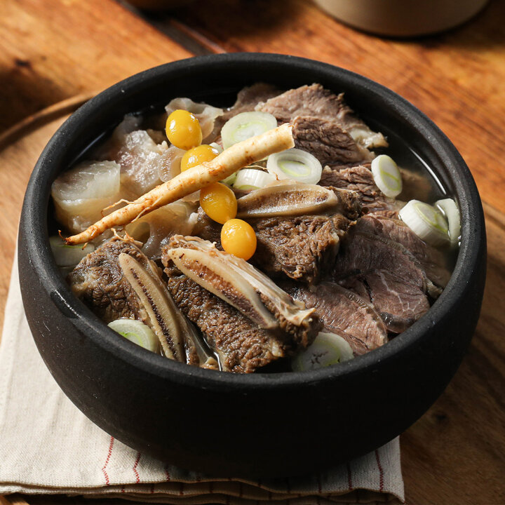 I[소노정/실온보관] 국내산 소 한마리 갈비탕 700g x 3팩 / 국내산 소고기 소갈비탕 소한마리전골 어복쟁반