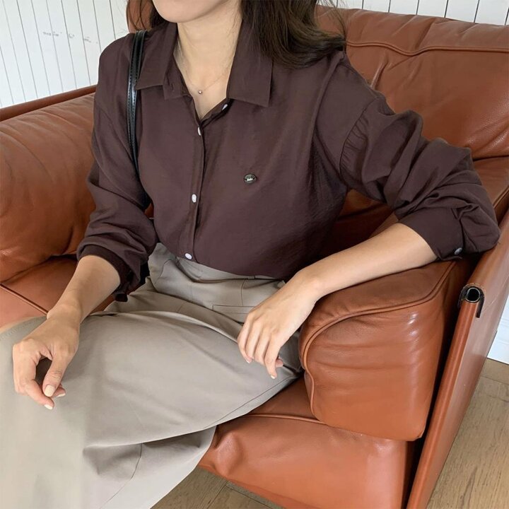 [옷자락] 여성 레이온 단색 팬던트 세미크롭 긴팔 블라우스