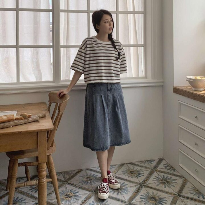 [옷자락] 여성용 루즈핏 크롭 스트라이프 반팔 티셔츠