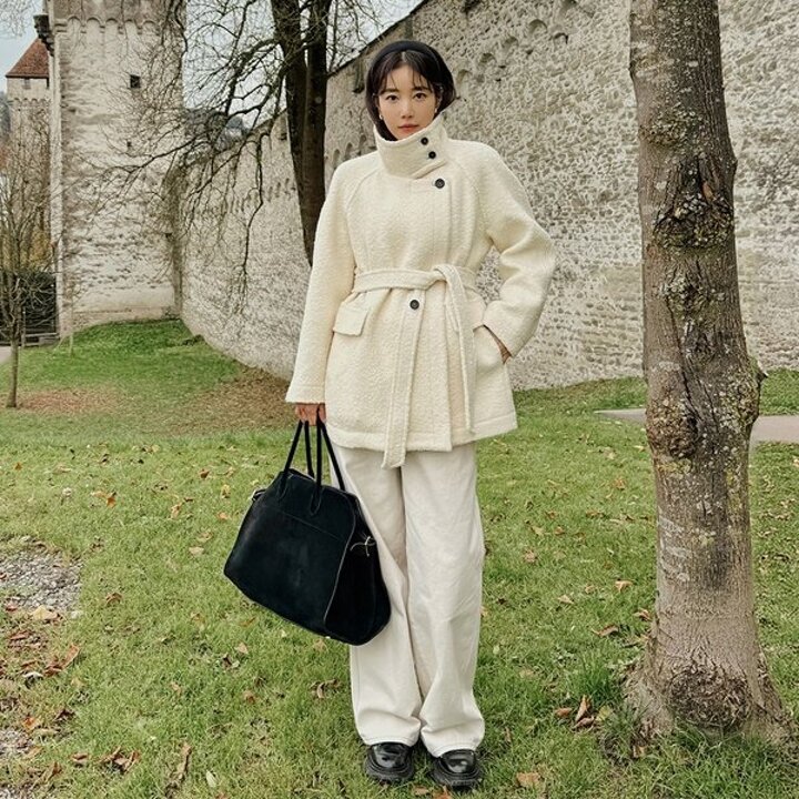 (신세계센텀점)[기은세 착용] 부클 하이넥 중기장 코트 NEW4WHA23