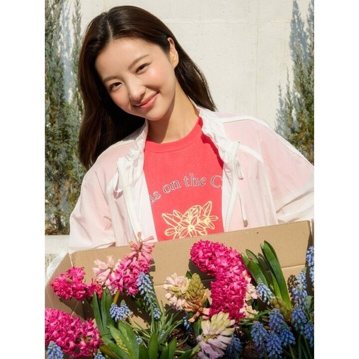 (광주신세계)[On-line exclusive] 그래픽 포인트 크롭 반팔 티셔츠 OH5ME364