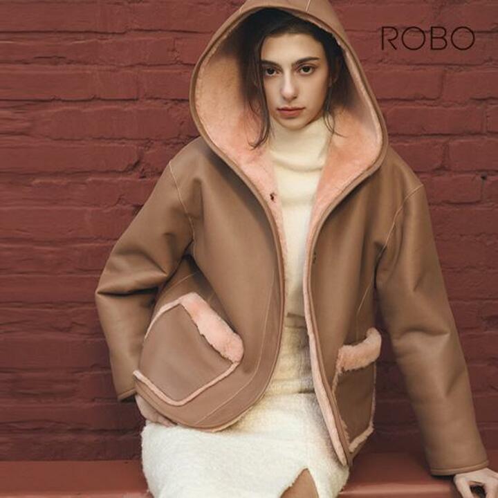 [ROBO] 로보 25FW 리버시블 후드 숏 무스탕