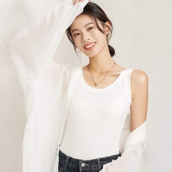 여자민소매 나시탑 여성나시티 여성적인 신상 몸매