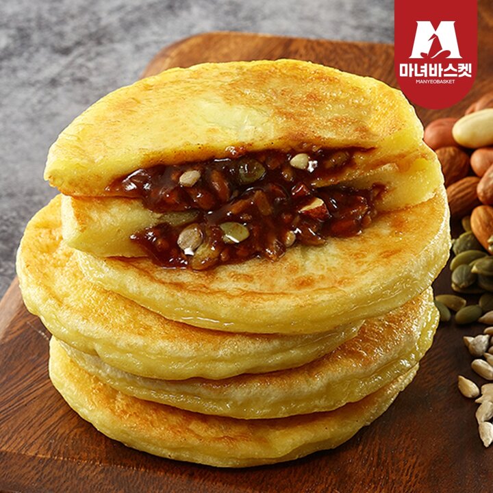 [마녀바스켓] 부산 명물 씨앗호떡 400g x2팩(8개입)