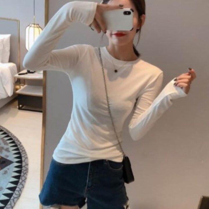 [옷자락] 여성용 바디핏 폴리에스터 오버핏 라운드 넥 긴팔 티셔츠