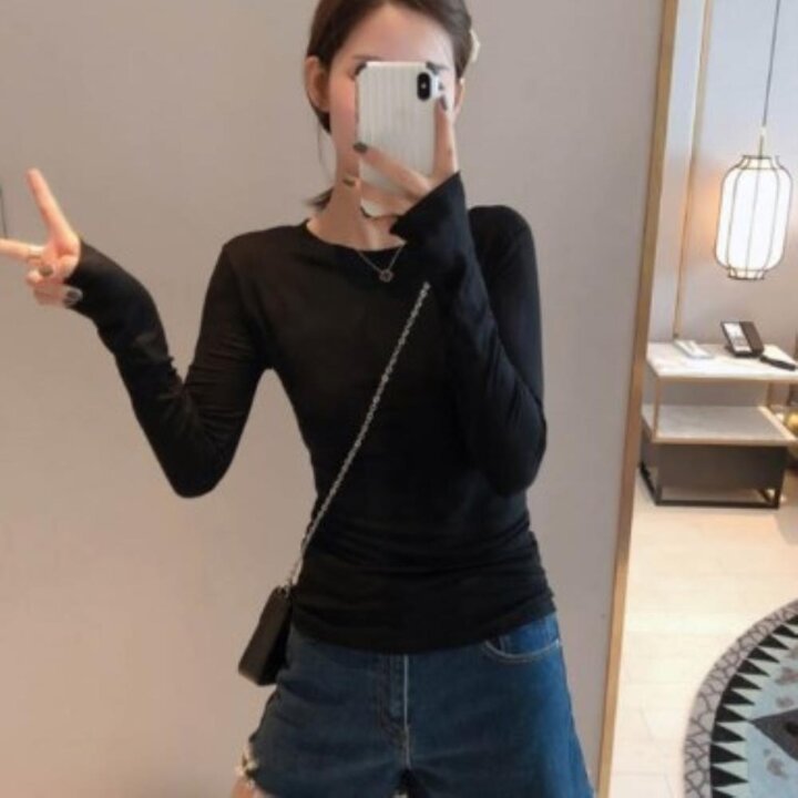 [옷자락] 여성용 바디핏 폴리에스터 오버핏 라운드 넥 긴팔 티셔츠