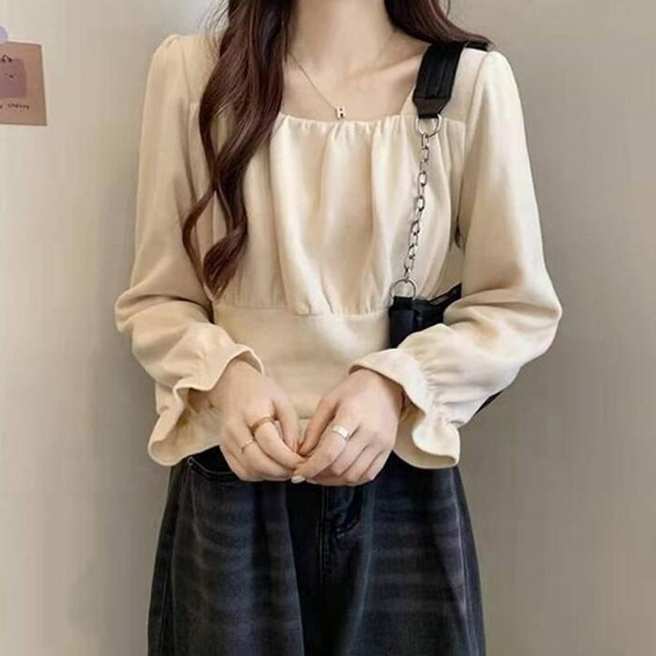 긴팔블라우스 봄 가을 스퀘어넥 여리여리 예쁜셔링 (12438507A)