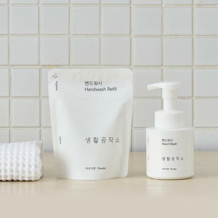 [생활공작소] 핸드워시 용기 250ml 1개+리필 200ml 4개 (파우더/청포도향 택 1)