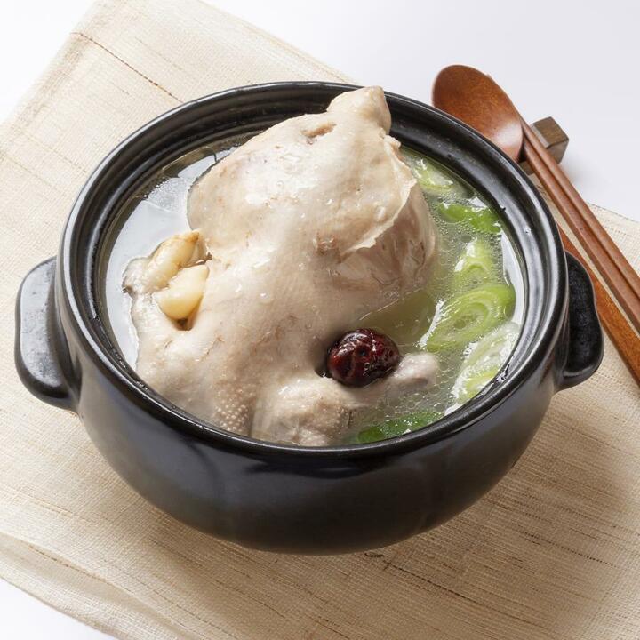국내산 닭 한마리 프리미엄 부뚜막삼계탕 1kgX8팩