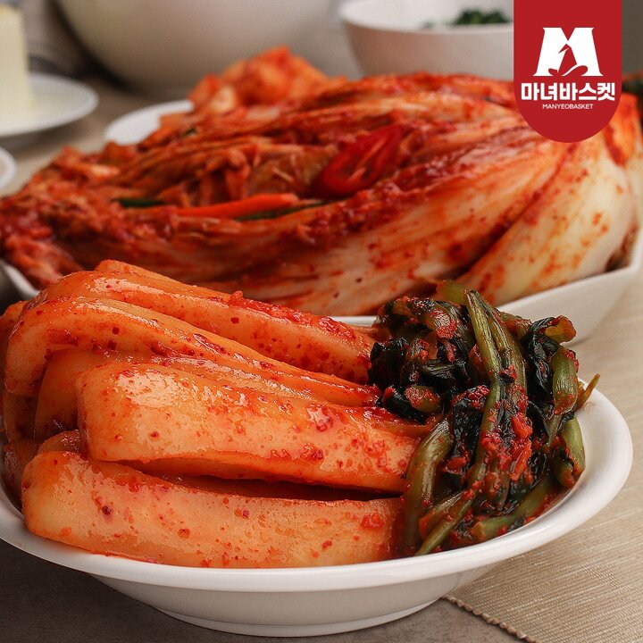 [마녀바스켓] 국내산 마녀 포기김치10kg+총각김치2kg