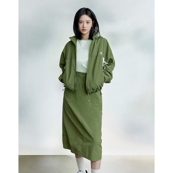 (대전신세계)(정가 159,000원) 안유진이 선택한 여성 봄 에코브리즈 숏  캐쥬얼 바람막이 7L20663