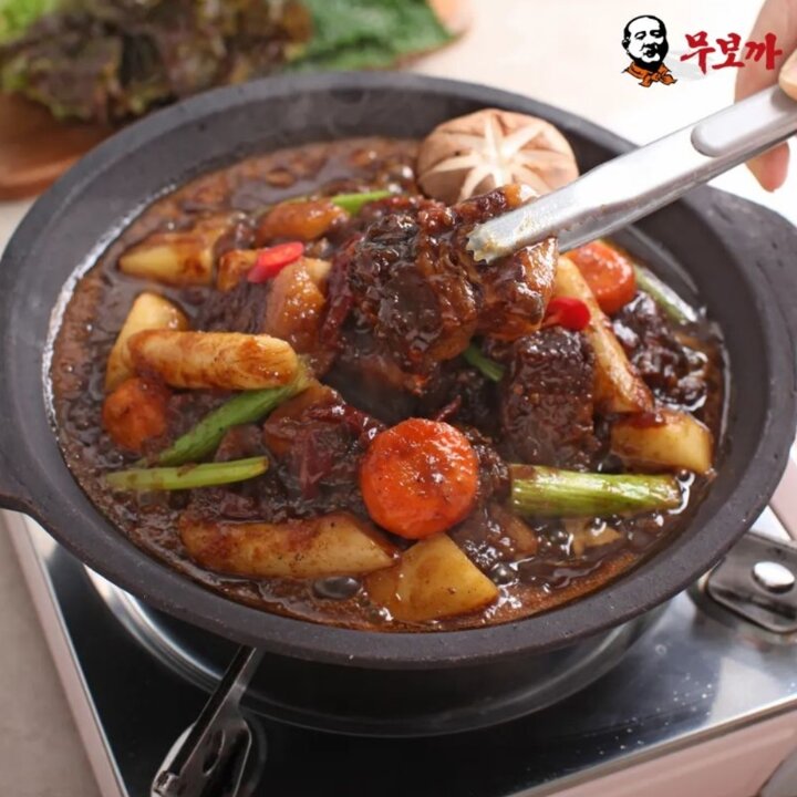 I[무보까] 국내산 한돈 순살 돼지갈비찜 500g x 2팩, 삼겹 돼지갈비찜