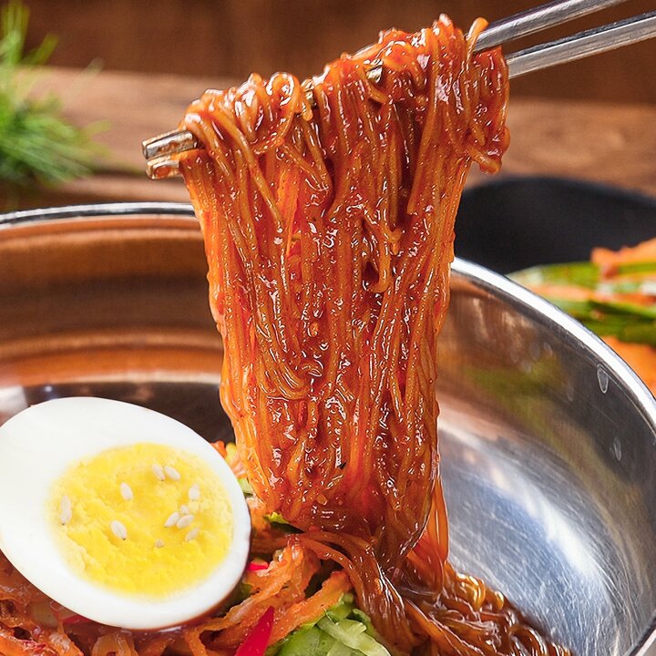 [마녀바스켓]매콤달달 함흥 비빔냉면 10인분 (냉면2kg+비빔장10개)